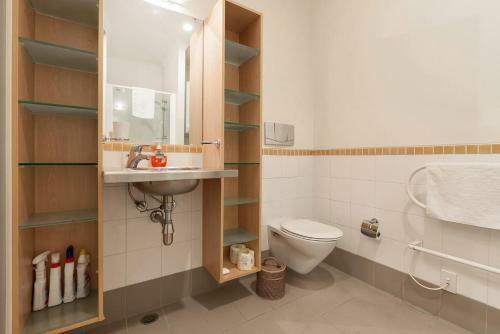 Qv Cbd Waterfront Apartment Balcony Wifi - 707