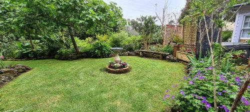 Bed & Breakfast Dovecote House