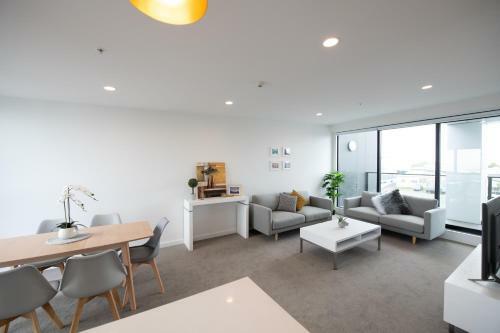 Chelseabay Modern Apartments