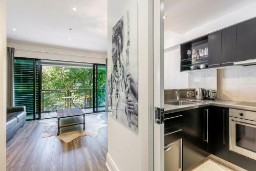 Apartamento Corporate, Spacious Staycation - Sky Tower Views