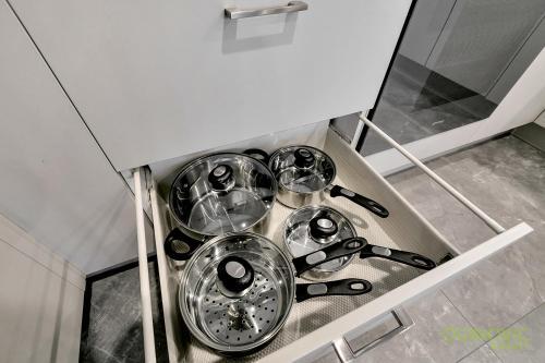 Qv Sunny Brand New Apartment With Balcony -976