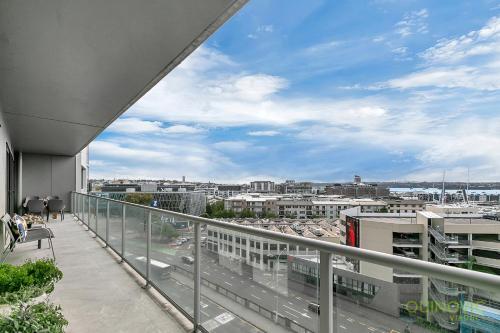 Qv Sunny Brand New Apartment With Balcony -976