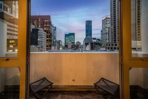 Apartamento Chic And Spacious Cbd Loft - 2 Beds City Views