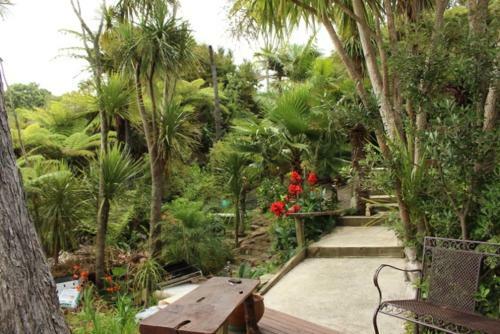 Hostal Neptune Coastal Haven