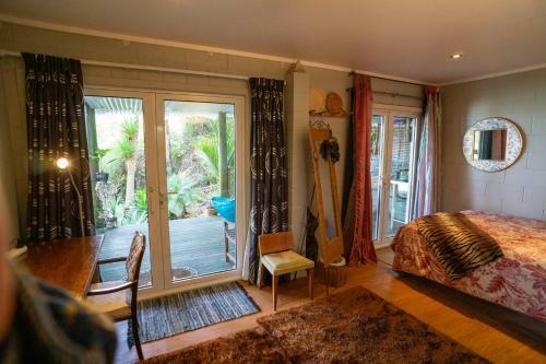 Hostal Neptune Coastal Haven