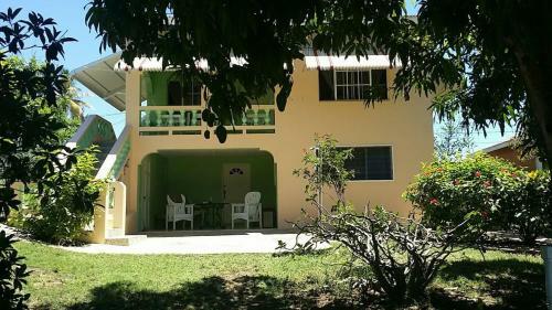 Rock Side 3 Bedroom Villa On The Beach