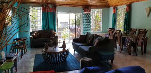 True Treasure In Treasure Beach - Entire Villa