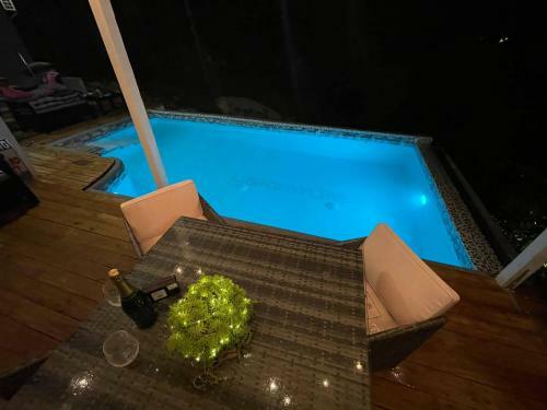 Lush Coastline Serviced Villa With Pool