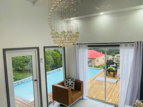 Lush Coastline Serviced Villa With Pool