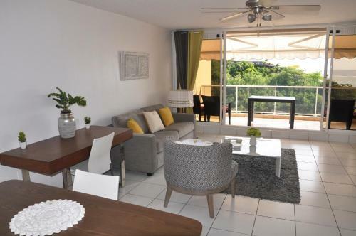 Apartamento Beau Duplex 2 Chambres Vue Mer Punaauia