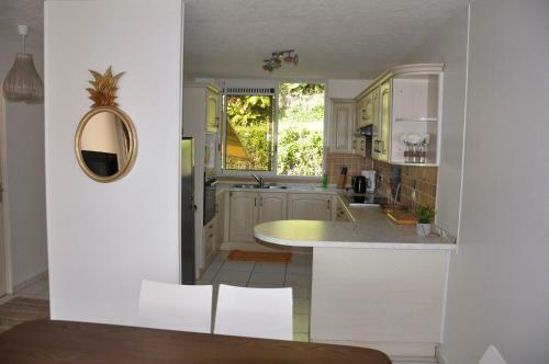 Apartamento Beau Duplex 2 Chambres Vue Mer Punaauia