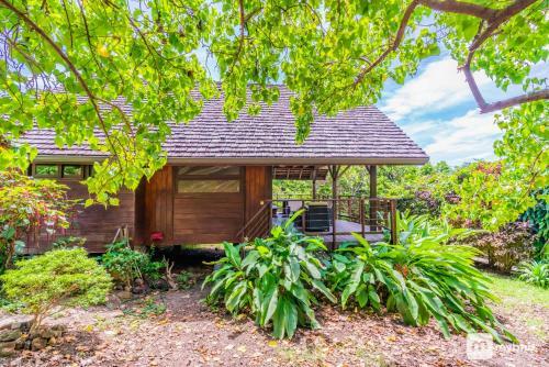 Woodhouse Teavaro In Moorea