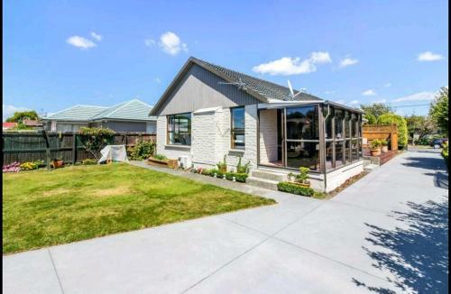 Apartamento Teeming House