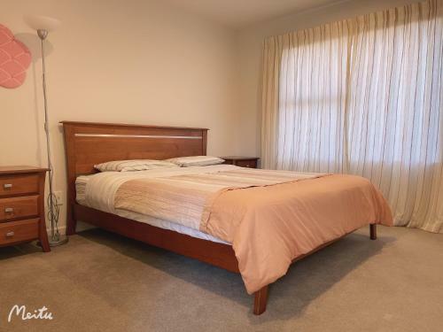 Peaceful Location Close To Airport