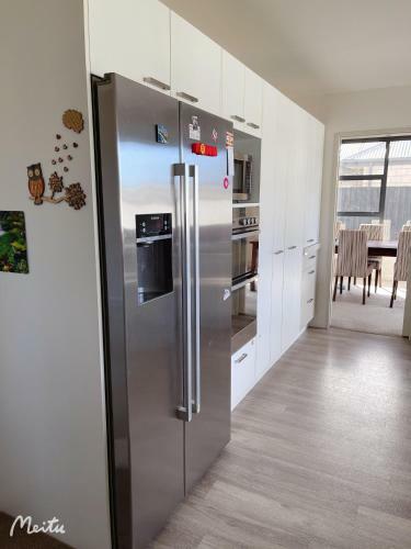 Peaceful Location Close To Airport