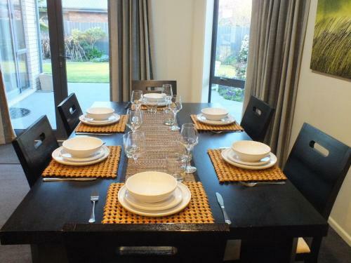 Perfect Home, Stunning Gardens - Aidanfield Gardens Bellissimo