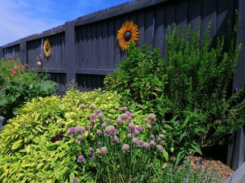 Perfect Home, Stunning Gardens - Aidanfield Gardens Bellissimo