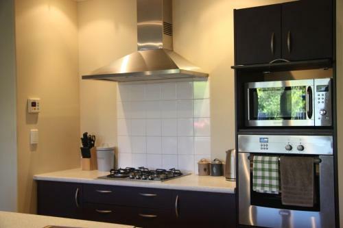 Perfect Home, Stunning Gardens - Aidanfield Gardens Bellissimo