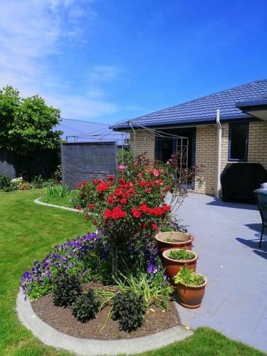Perfect Home, Stunning Gardens - Aidanfield Gardens Bellissimo