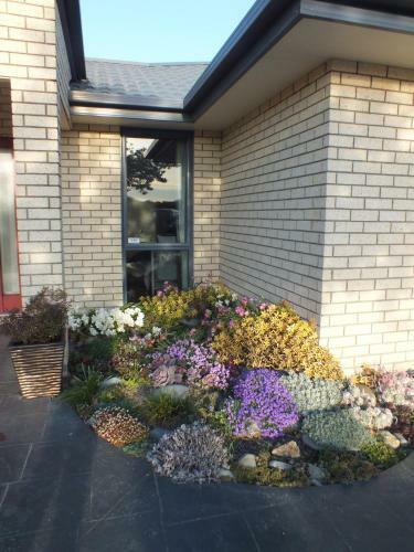 Perfect Home, Stunning Gardens - Aidanfield Gardens Bellissimo