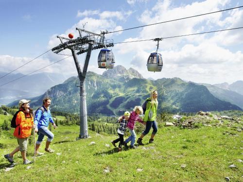 Holiday Home Das Kleine Feriendorf Sommer Jenig
