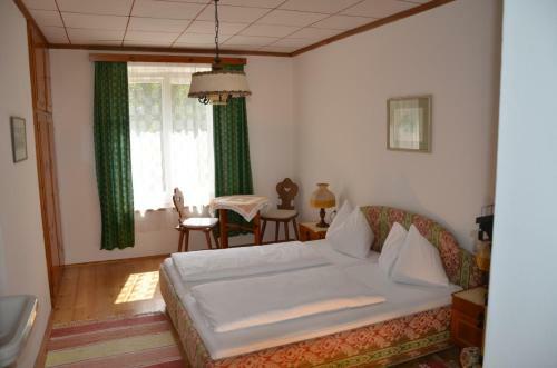 Hostal Skorianzhof