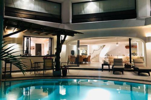 Casa Con Vista A La Bah�a (Servicio Incluido)