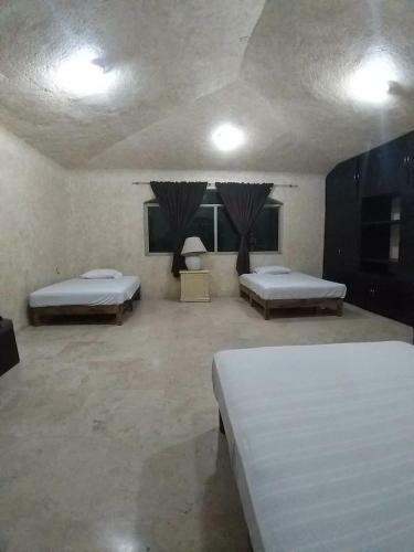 Hostal Y Suites Bah�a Acapulco