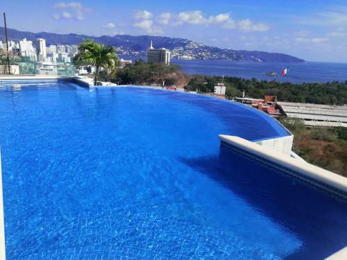Hostal Y Suites Bah�a Acapulco