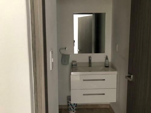 Apartamento Armando?s Le Club. Estr�nalo