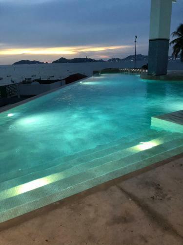 Apartamento Armando?s Le Club. Estr�nalo