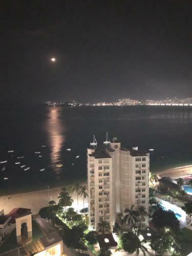 Apartamento Armando?s Le Club. Estr�nalo