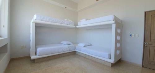 Apartamento Acapulco Rentals- Ph Milo