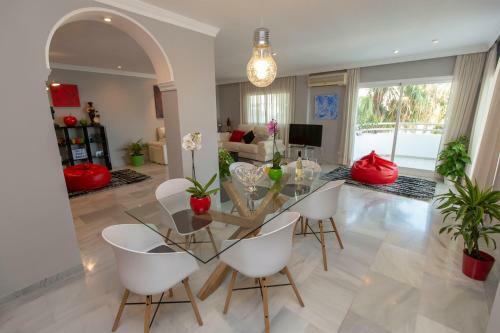 Villa Venecia, Apartamento de Lujo En 1� L�nea de Playa + Parking
