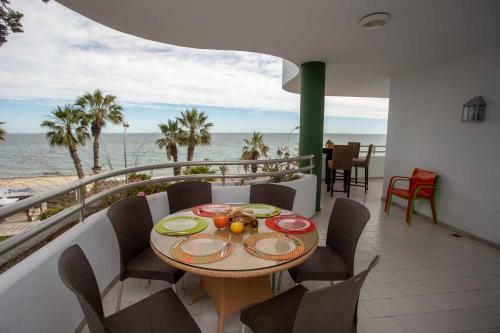Villa Venecia, Apartamento de Lujo En 1� L�nea de Playa + Parking