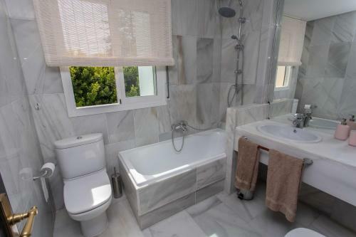 Villa Venecia, Apartamento de Lujo En 1� L�nea de Playa + Parking