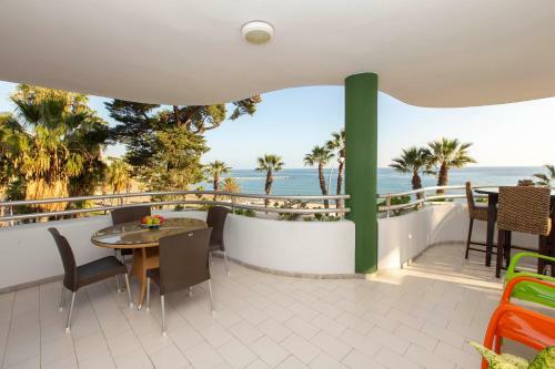 Villa Venecia, Apartamento de Lujo En 1� L�nea de Playa + Parking