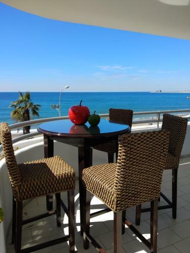 Villa Venecia, Apartamento de Lujo En 1� L�nea de Playa + Parking