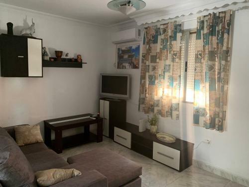 Apartamento Calle C�mico Riquelme 23 Segundo