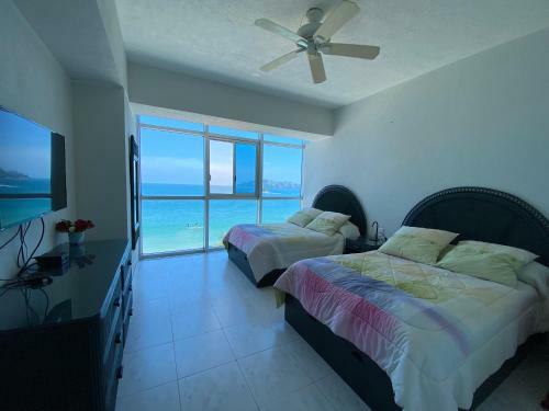 Beachfront Apartment In Acapulco, Ideal For Vacation Or Remote Working