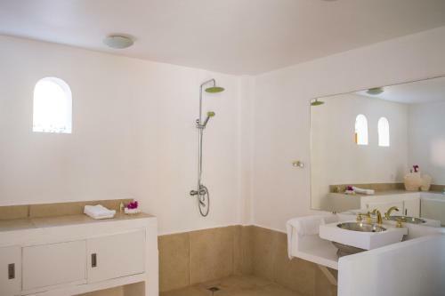 Hostal Villa Yrondi
