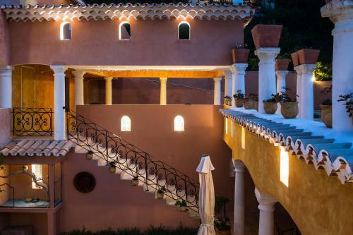 Hostal Villa Yrondi
