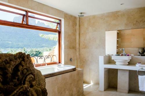 Hostal Villa Yrondi