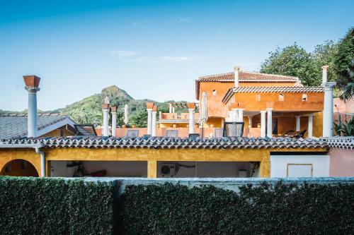 Hostal Villa Yrondi
