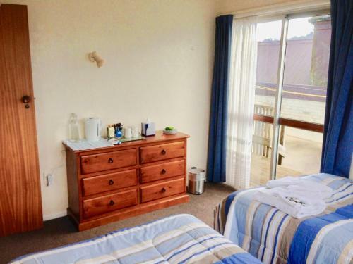 Hostal Big & Bright Guest House