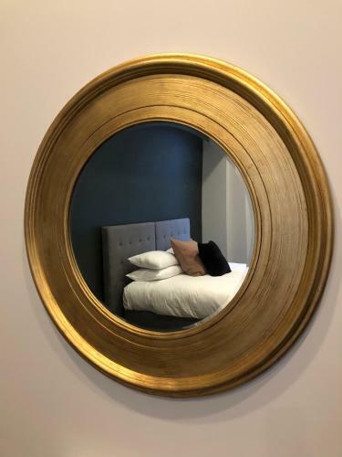 The Burlington Luxury Octagon Apartment