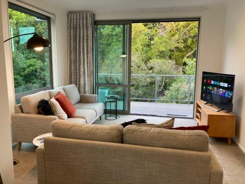 Montecillo Treehouse Apartments