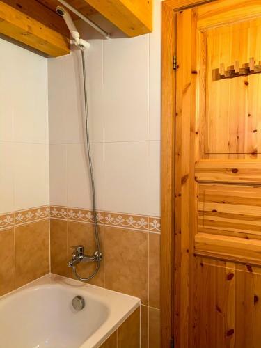 Apartamento La Joya. Casa de Monta�a En Parque Natural.