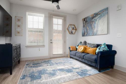 Apartamento Plush & Luxe Modern Downtown 2br/2ba Spacious Apt!