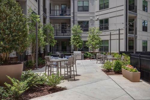 Apartamento Plush & Luxe Modern Downtown 2br/2ba Spacious Apt!